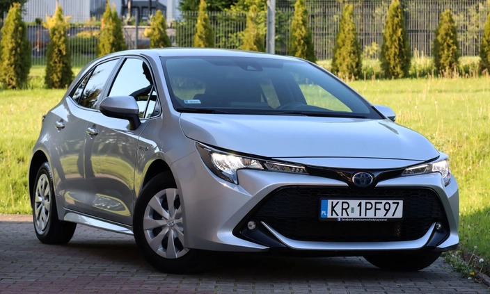 Toyota Corolla cena 79950 przebieg: 74400, rok produkcji 2019 z Rakoniewice małe 742